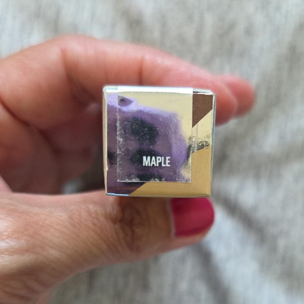 Skin Concealer - Color Is Maple - Picture 2 of 2